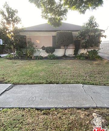 2nd image of 3041 Edgehill Dr