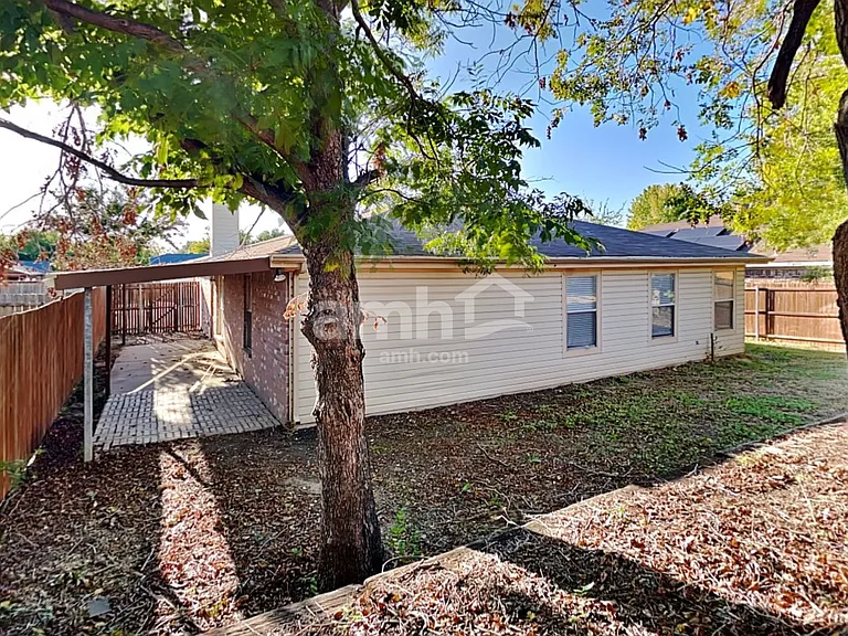 6404 Fern Meadow Dr — Photo 18