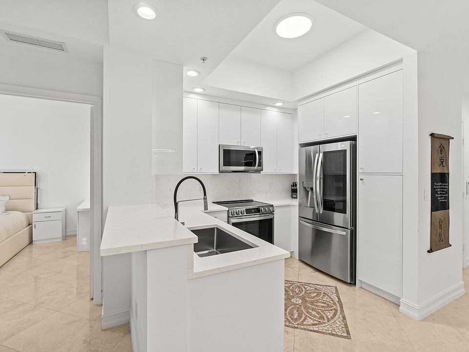 1st image of 701 S Olive Ave APT 1014