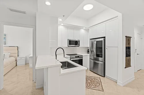 701 S Olive Ave #1014 Photo 1