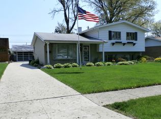 519 S Fargo St, Oregon, OH 43616