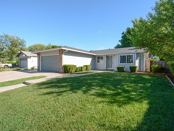 5th image of 935 W F Street