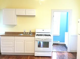 37 Lincoln Ave, Bristol, RI 02809