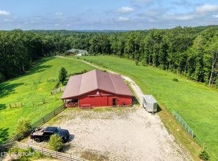 671 Ridge Top Dr, Jamestown, TN 38556