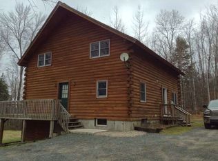 776 Slate Ledge Rd, Littleton, NH 03561