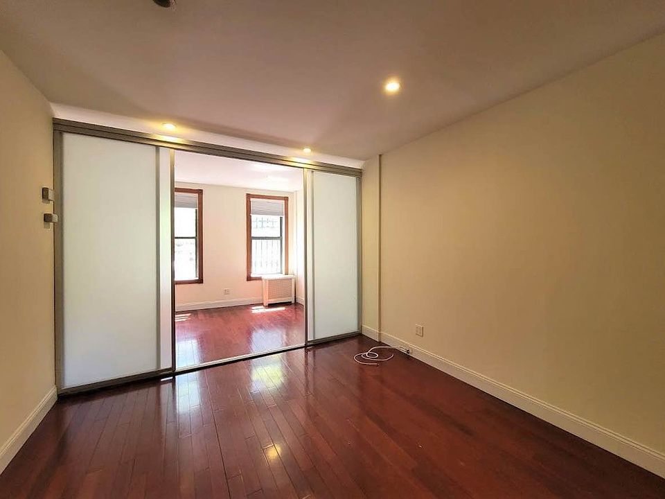 1st image of 146 W 10th St #4U