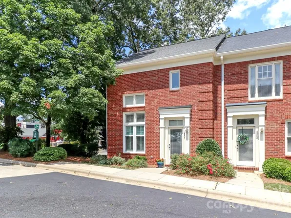 2501 Dilworth Heights Ln, Charlotte, NC 28209