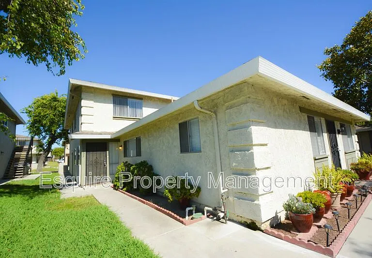 1202 Portola Rd — Photo 1