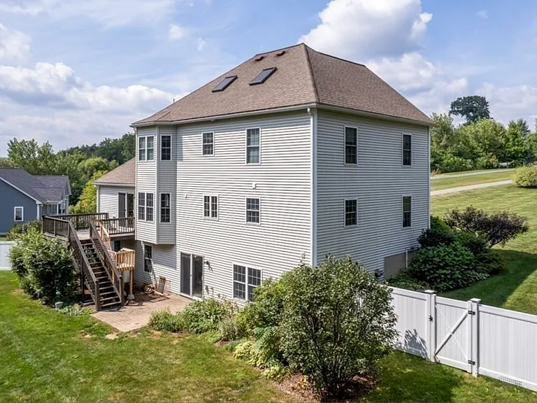 47 Skyview Dr — Photo 8