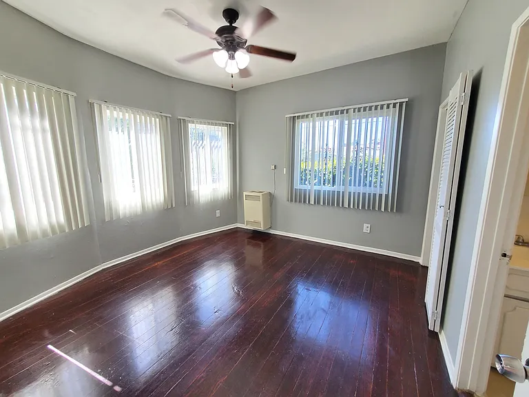3020 Altura St #4 — Photo 2