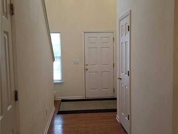 3rd image of 9765 Palmeston Pl