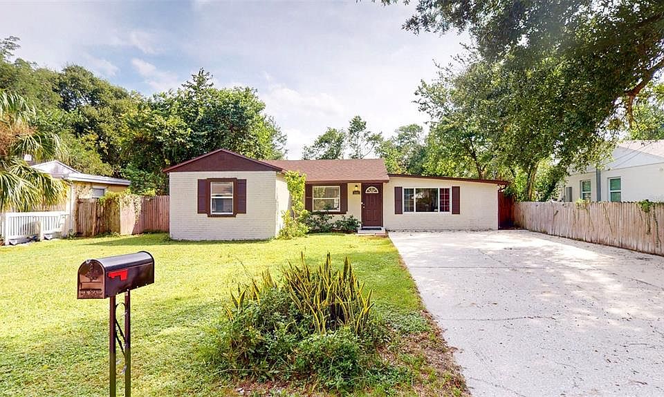 1st image of 1903 E SHADOWLAWN AVENUE