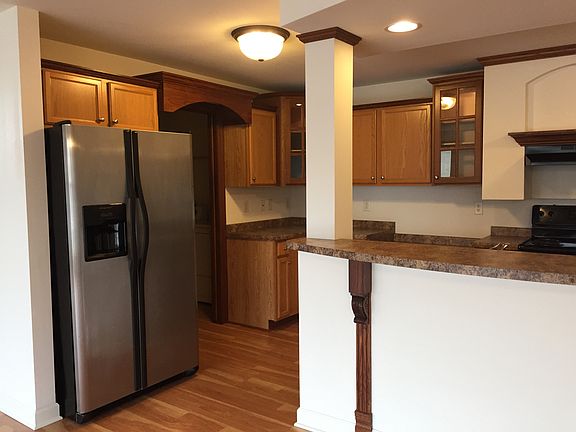 4th image of 920 Marquette Ave Unit 206