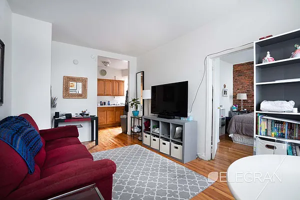 Rented by (Legacy) Elegran | media 12