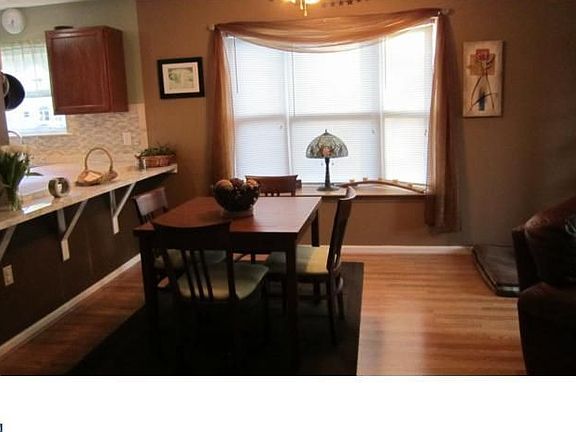 5th image of 156 Valerie Ln