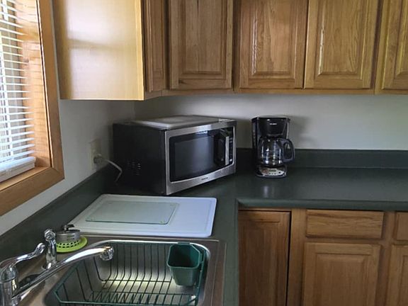 5th image of 42 Pondview Dr