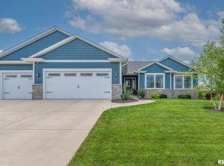 6400 Lillie Ave, Davenport, IA 52806