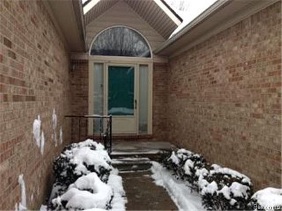 2nd image of 19279 Meadowridge Dr
