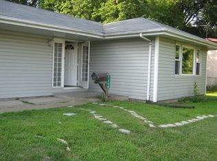 1340 N New Florissant Rd, Florissant, MO 63033