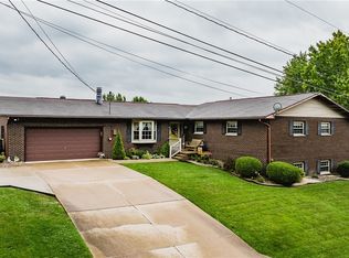 3 Oak Cir, Parkersburg, WV 26101