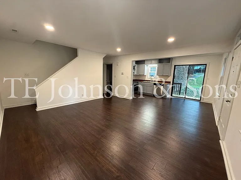 4309 Walnut Hollow Dr — Photo 3