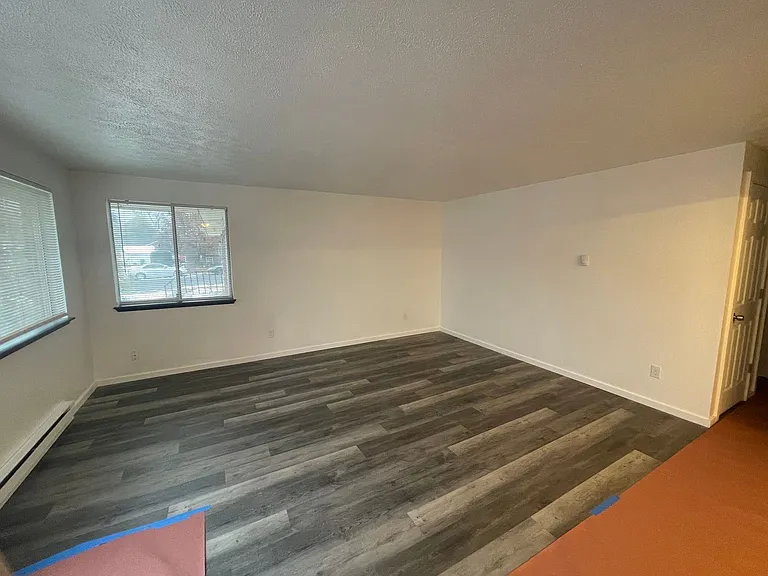 4006 N Madison St — Photo 5