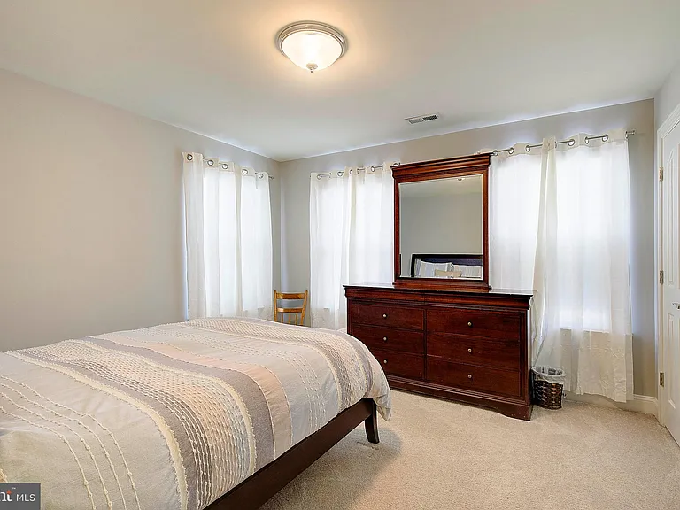 3104 Lawrin Ct — Photo 24