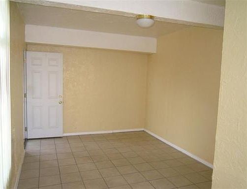 3rd image of 227 W 20th St