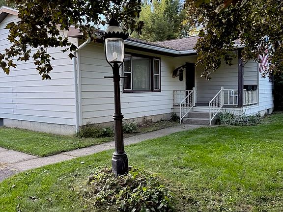 2nd image of 109 Oak Hill Rd