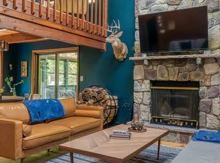 243 Regent St, Bushkill, PA 18324