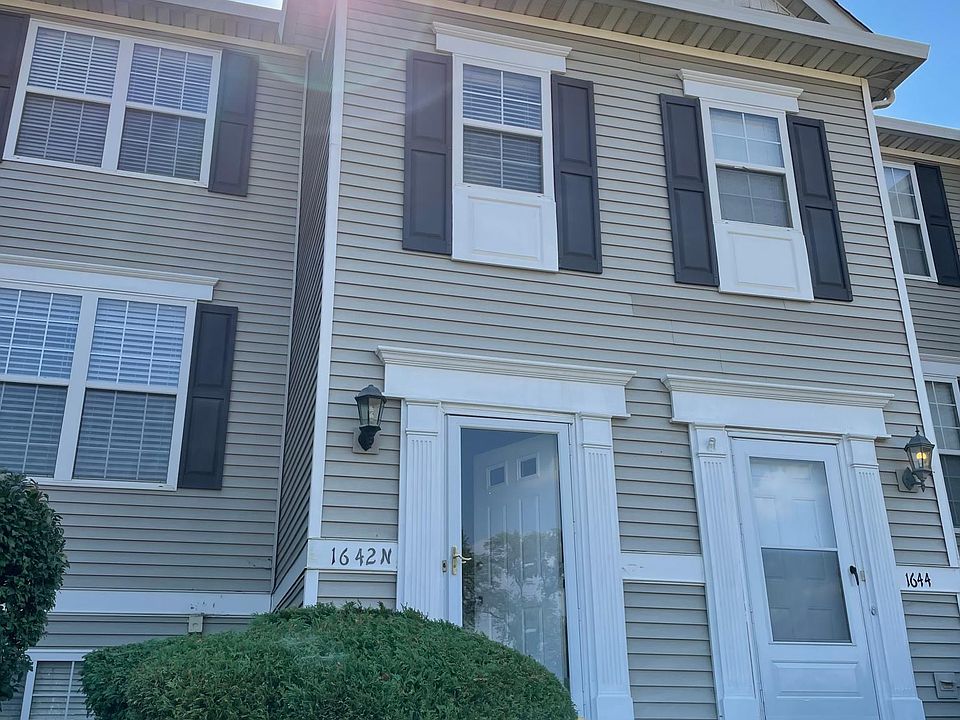 1st image of 1642 Fieldstone Dr N