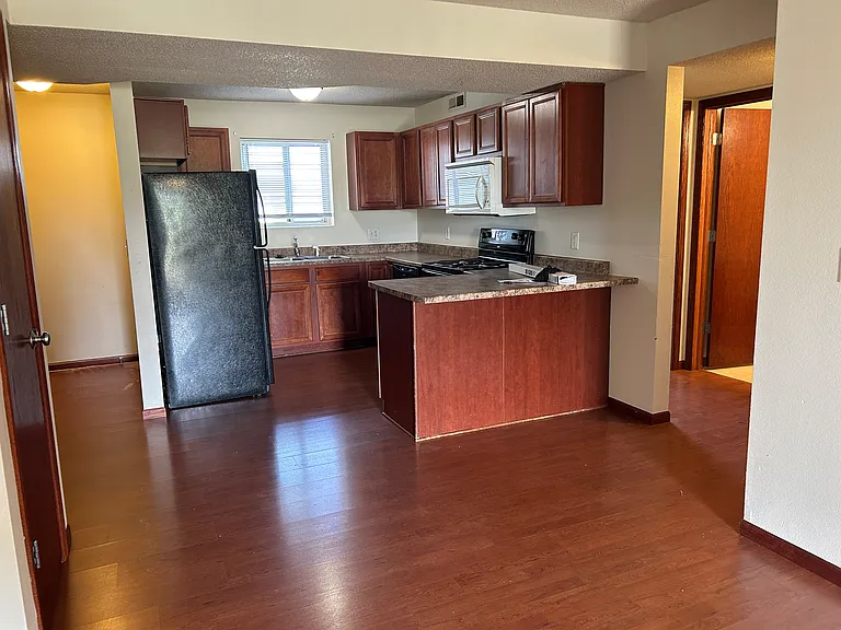 1780 N Jones Blvd #3 — Photo 7
