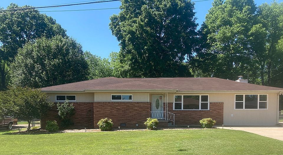 1st image of 6122 Sherwood Dr
