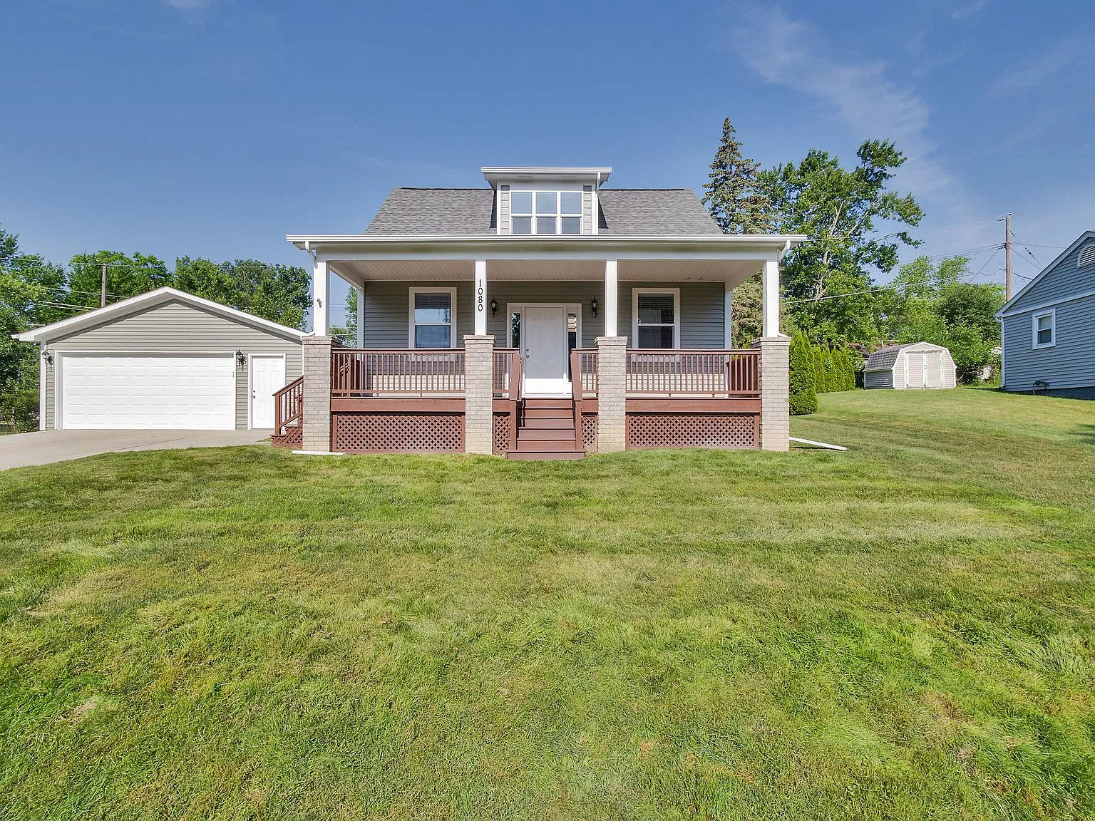 3 bed, 2.5 bath, 1617 sqft, $2,550 — Photo 1