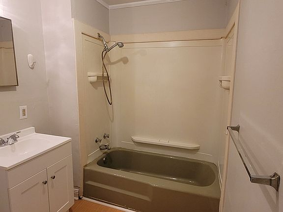 5th image of 5463 Trade St Unit B