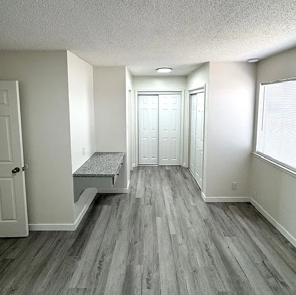 948 W Pat Ct — Photo 4