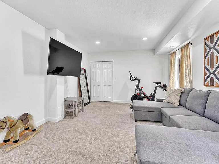 10566 Cherrybrook Cir — Photo 30