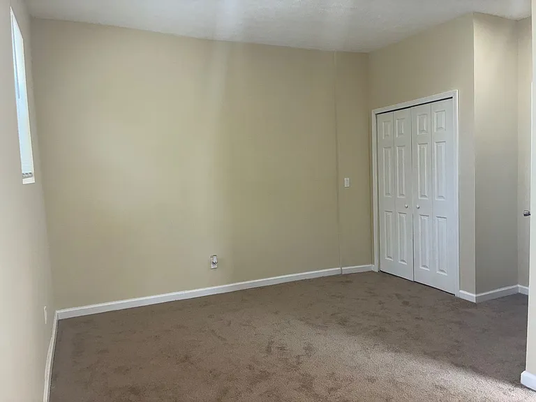 2400 Oberlin Ave — Photo 42