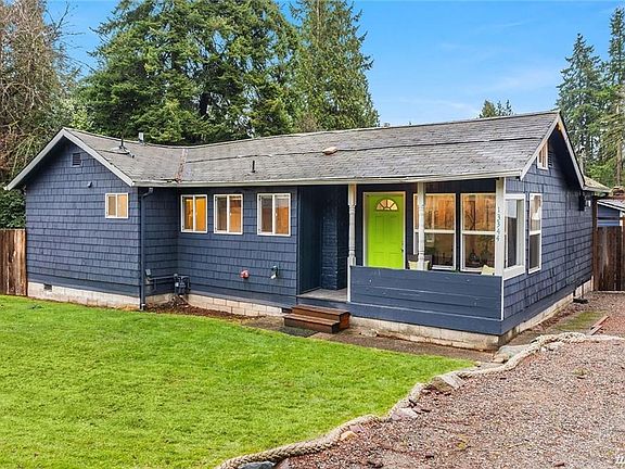 3rd image of 13344 SE Newport Way