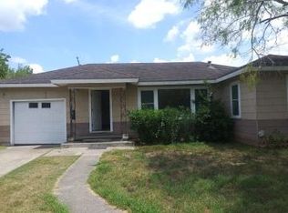 906 W Yoakum Ave, Kingsville, TX 78363