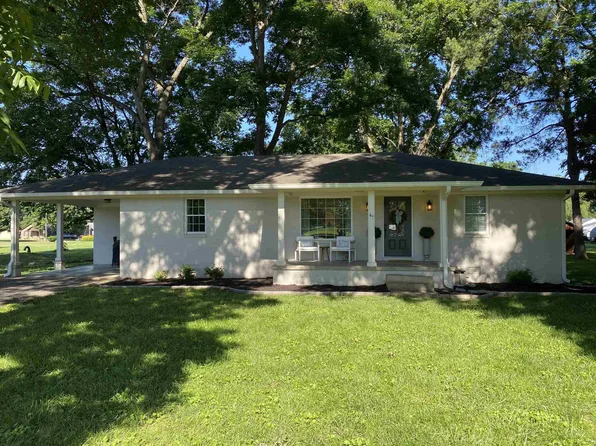 47 Pecan St, Finley, TN 38030