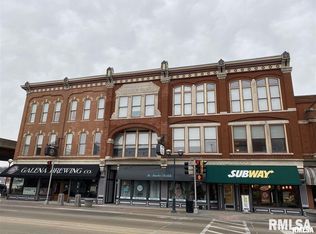 1534 River Dr APT 205, Moline, IL 61265