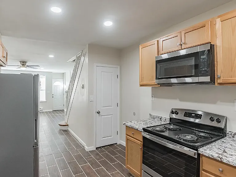 3315 Gransback St — Photo 3