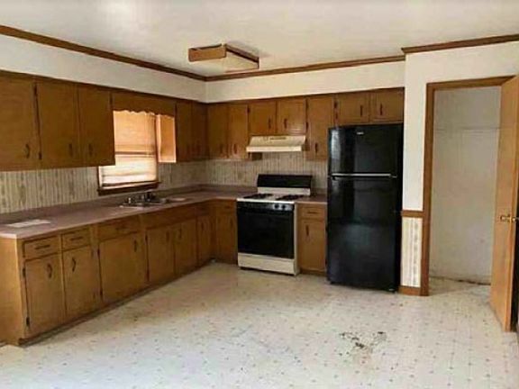 5th image of 10284 Brickhouse Dr