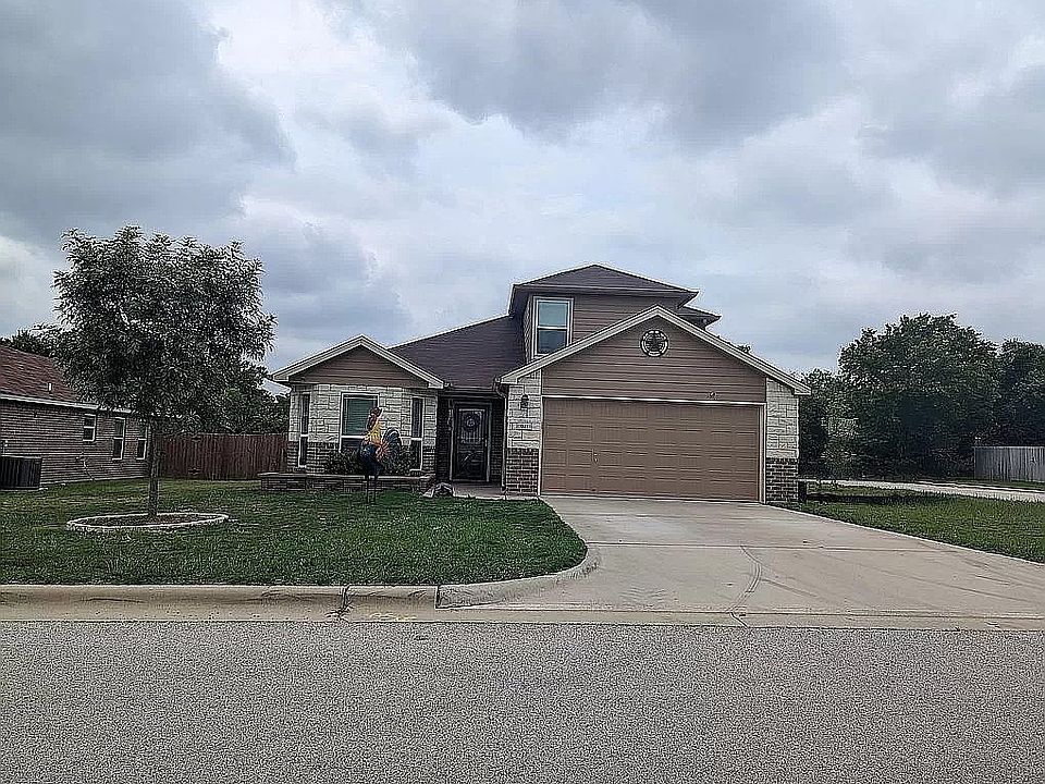 1st image of 941 Liberty Park Dr