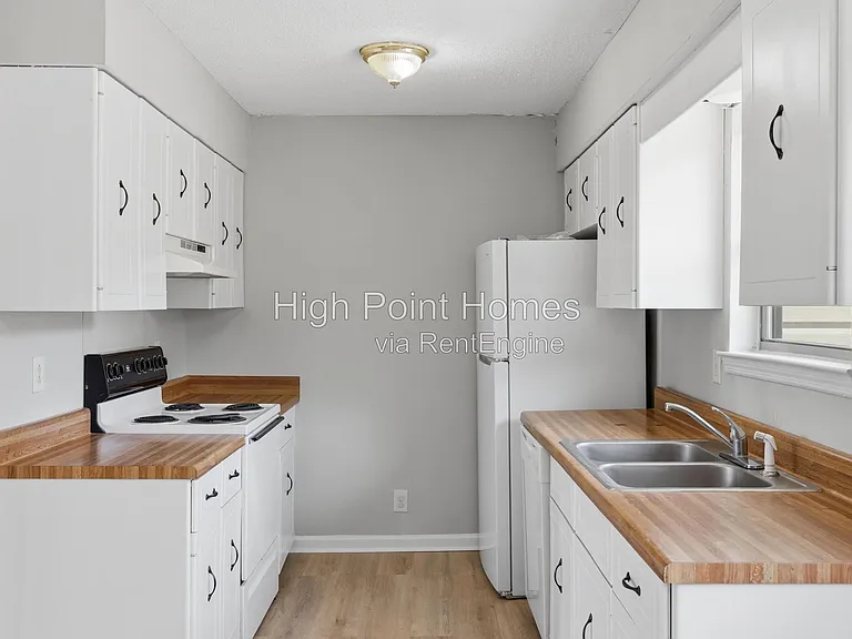 90 Park St #109 — Photo 16