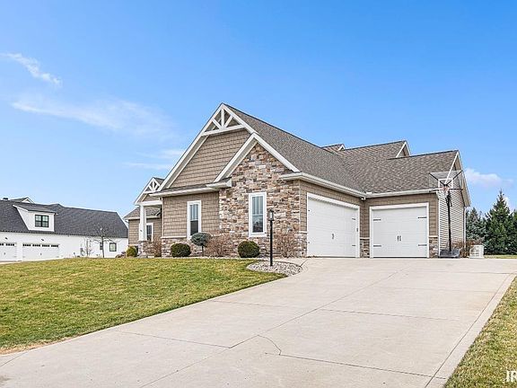 2nd image of 56435 Sylvan Meadows Ln