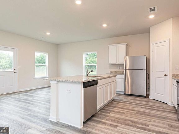 2nd image of 410 Prescott Way