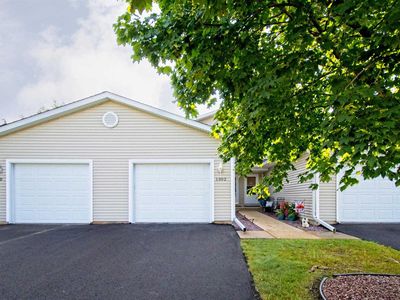 1302 SILVER DRIVE, Baraboo, WI, 53913