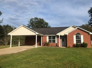 104 Dauphine Dr, Columbus, MS 39702